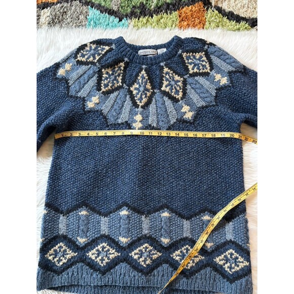 Northern Isles Wool Sweater - Picture 7 of 8